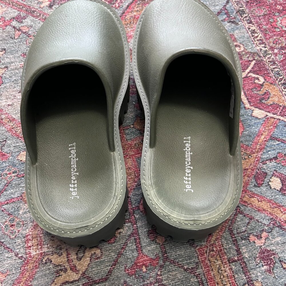 Jeffrey Campbell clog in olive green. - Picture 2 of 3